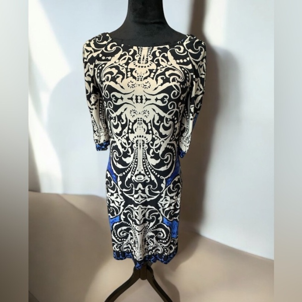 White house Black market / Elegant Black and Blue Patterned Dress size xs